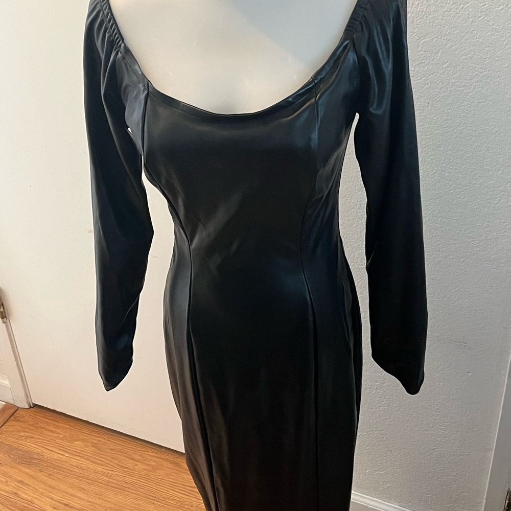 Vixen by Micheline Pitt Black Off-Shoulder Faux Leather Midi Dress - Picture 2 of 5